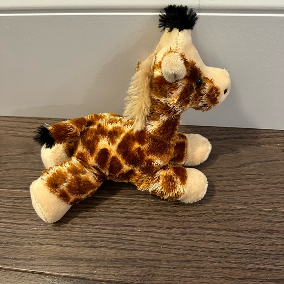 Aurora Gigi Giraffe 8" Stuffed Animal Toy - Picture 4 of 5